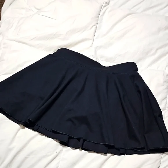 Under Armour Girls Youth Black Super Cute Skirt With Shorts Underneath. YMD!! - Picture 1 of 7